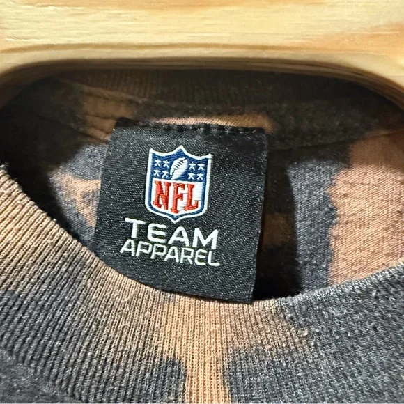 Men’s NO TAG (Large?) NFL Denver Broncos Gray Bleached Up Upcycled Tie Dye Shirt - Picture 4 of 7